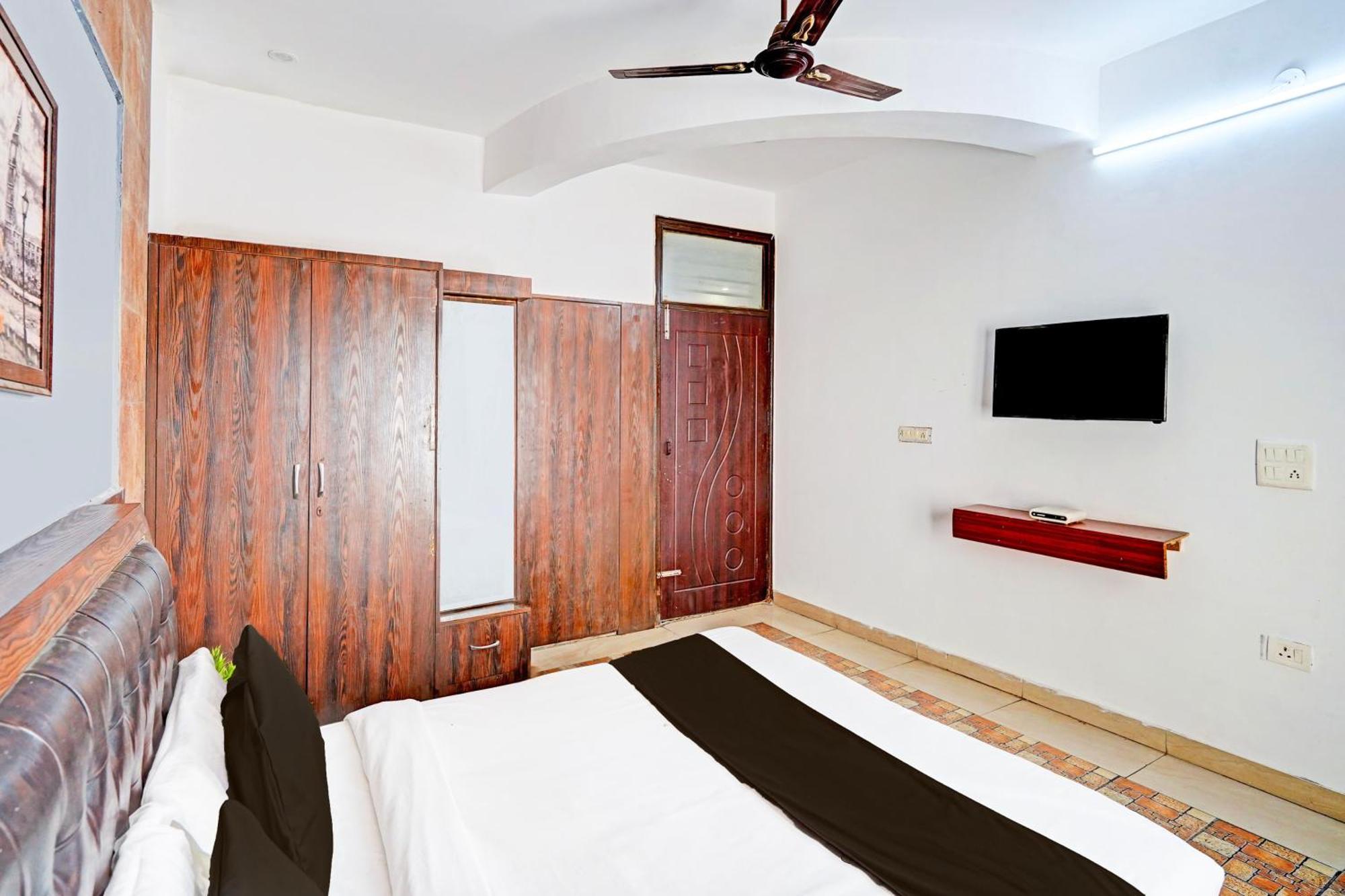 Super Hotel O Palm Ντεχραντούν Εξωτερικό φωτογραφία