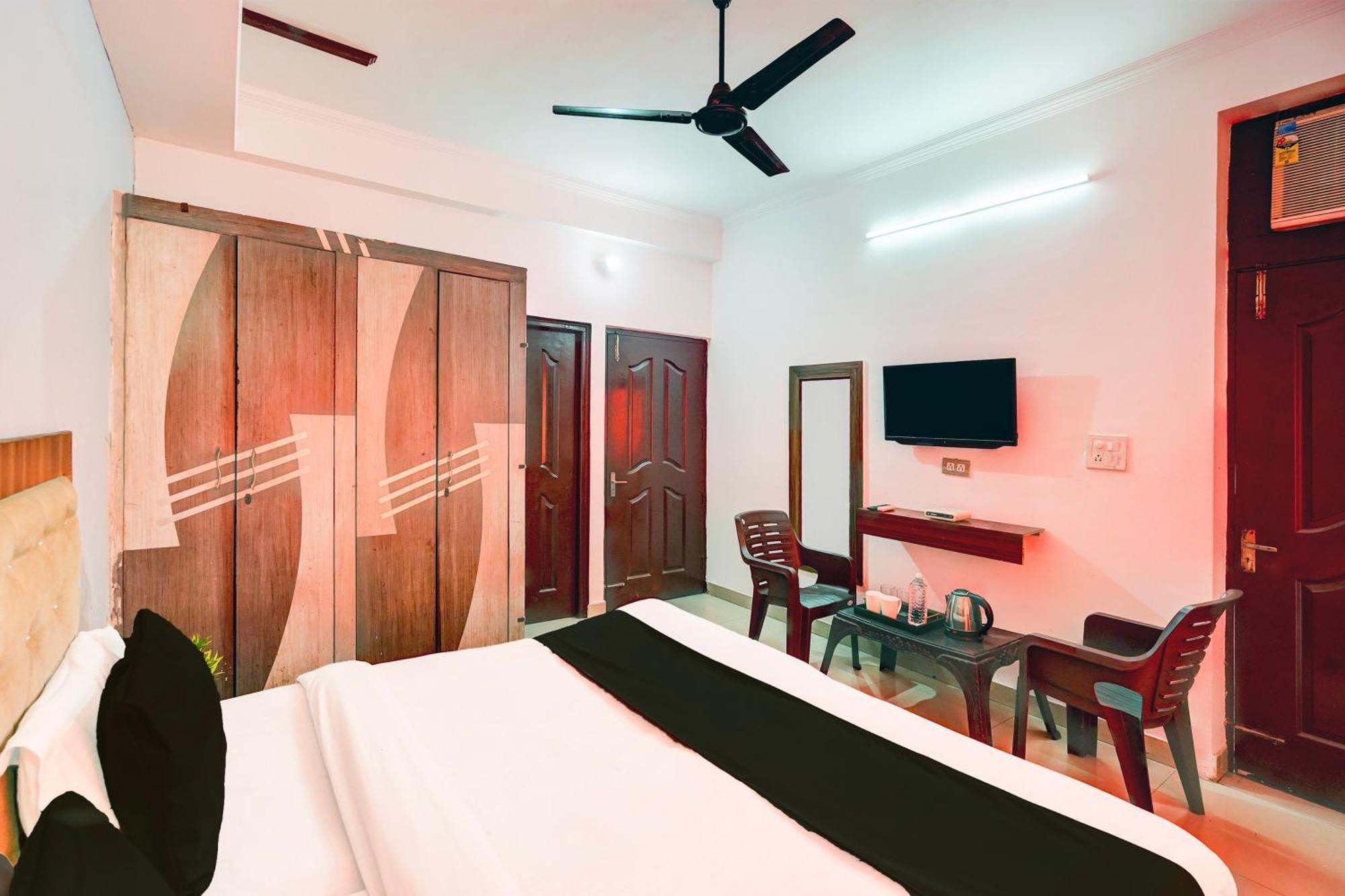 Super Hotel O Palm Ντεχραντούν Εξωτερικό φωτογραφία
