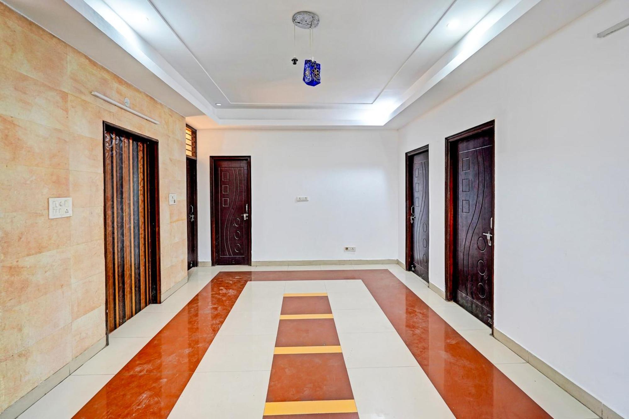 Super Hotel O Palm Ντεχραντούν Εξωτερικό φωτογραφία